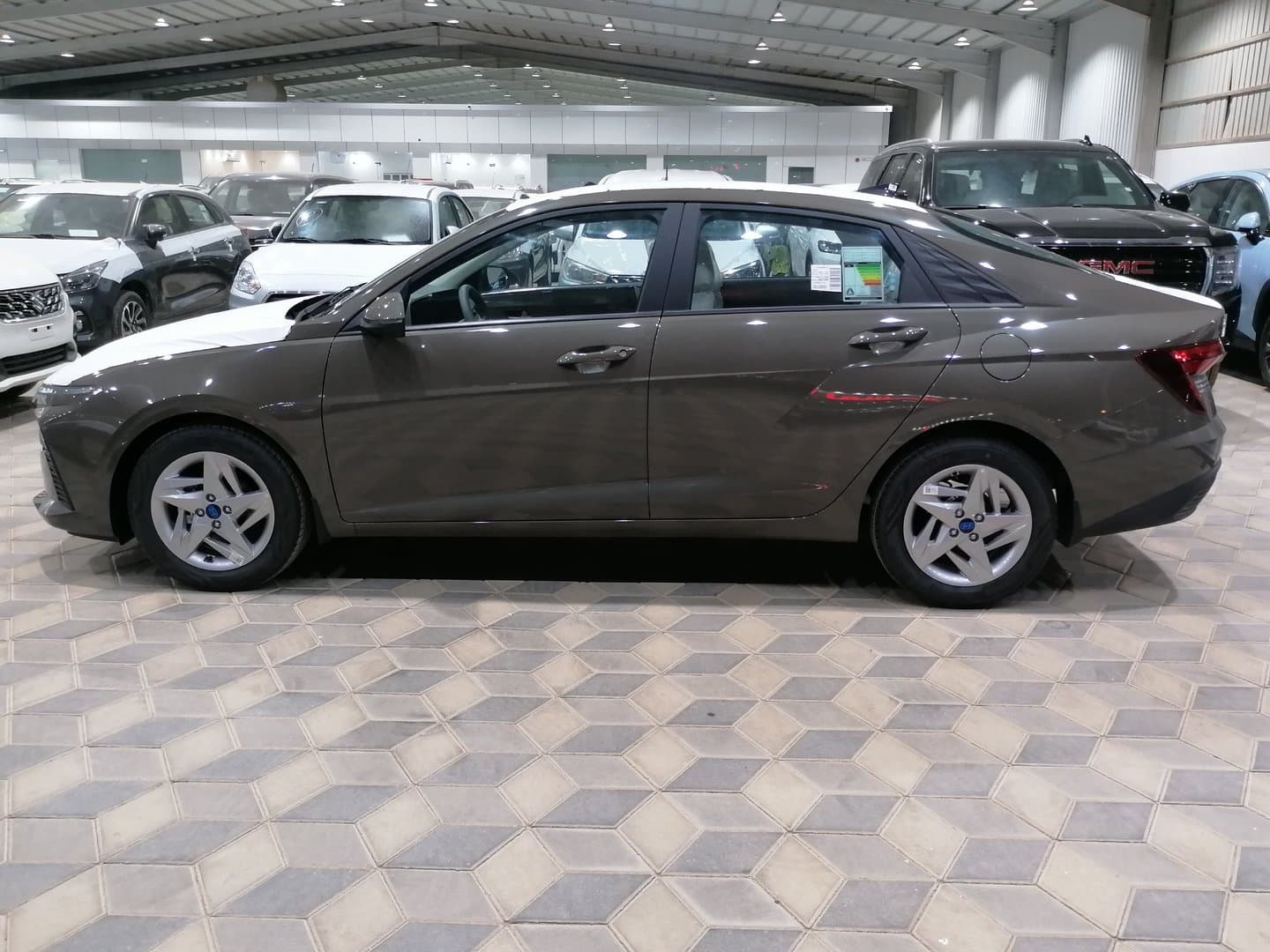 Hyundai Accent GL Smart 2025 thumbnail 2