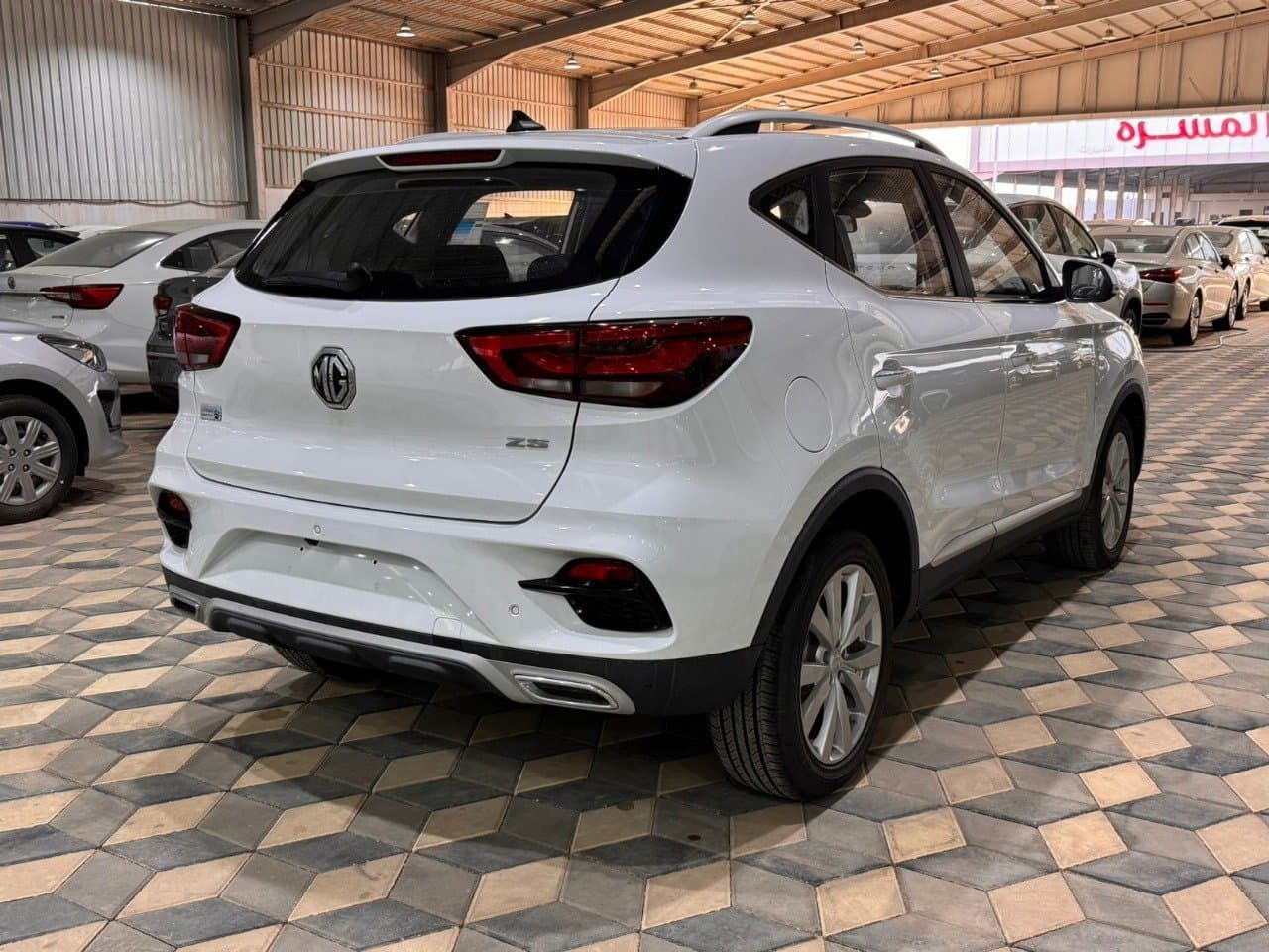 MG ZS S Standard 2025 thumbnail 3
