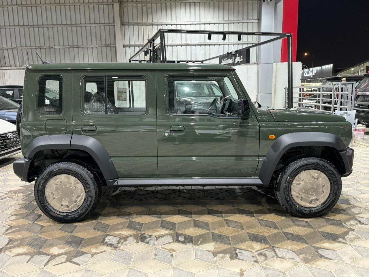 Suzuki Jimny GLX 5-Door 2025 thumbnail 4