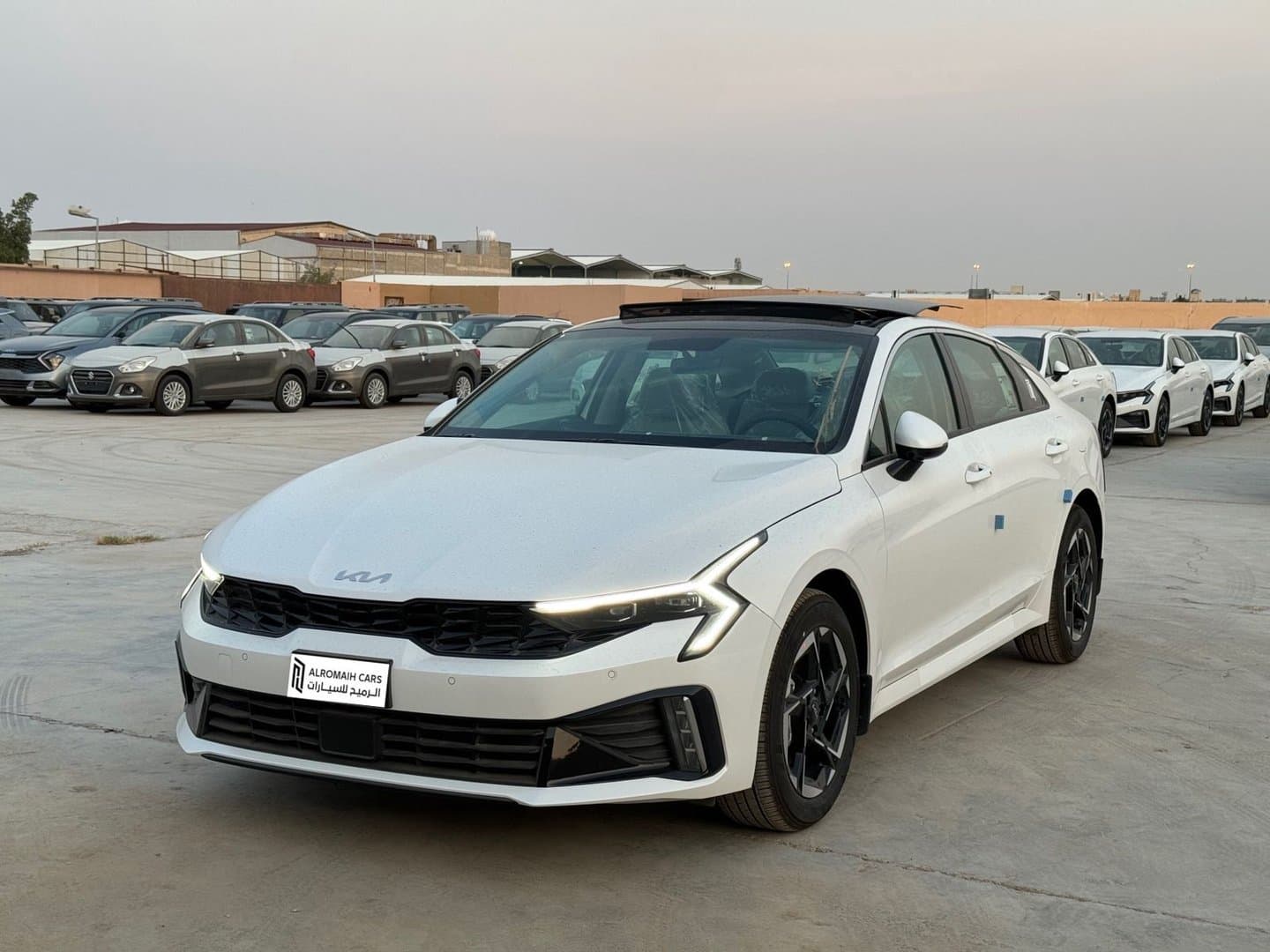 Kia K5 GLS 2025 - exterior - Image 1