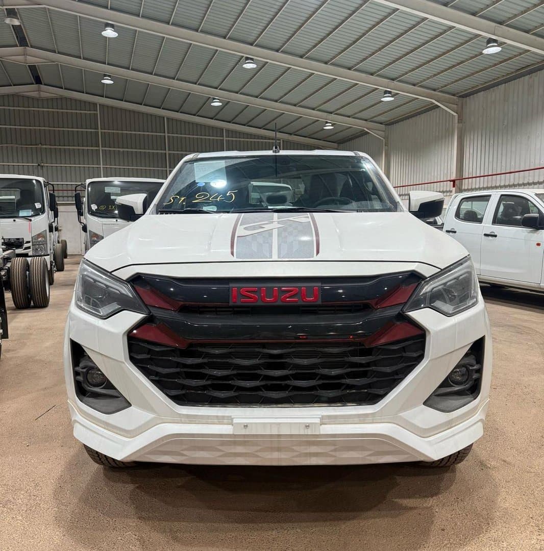 ايسوزو GT فل كامل  2025 - exterior - Image 1