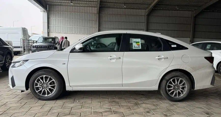 [object Object] تويوتا تويوتا ياريس Y 2026 - صورة مصغرة 2