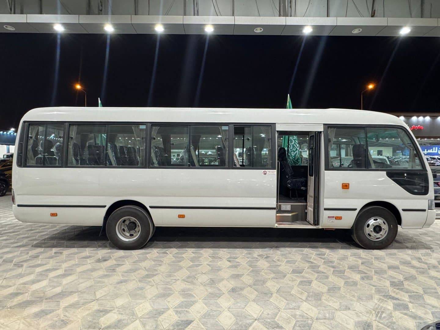 [object Object] جاي ام سي جاي ام سي كوستار 26-راكب 2026 - صورة مصغرة 3