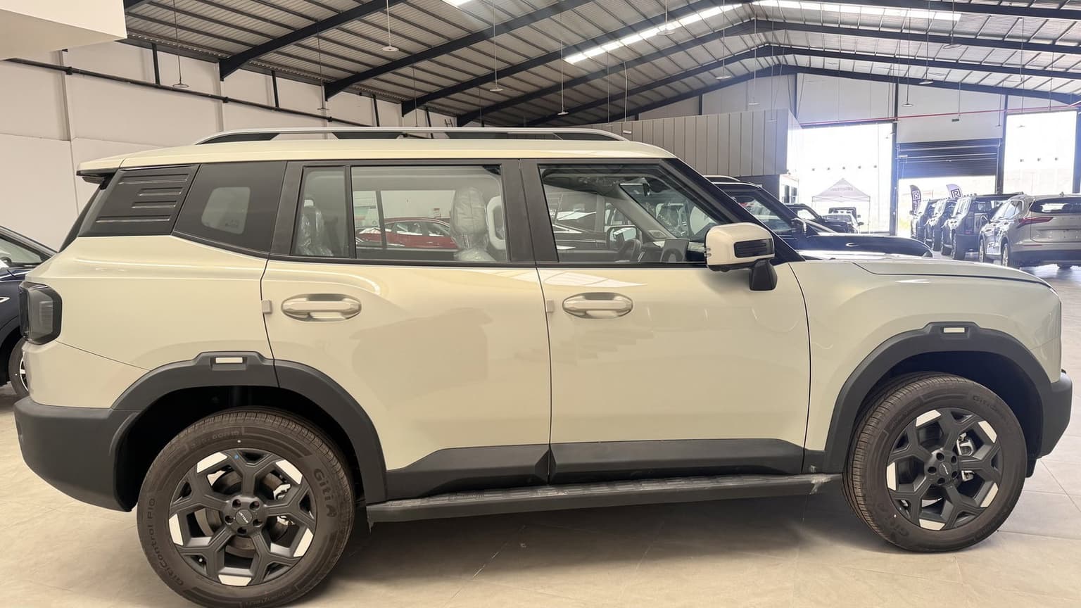 [object Object] جيتور جيتور T1 لاكجري 2025 - صورة مصغرة 5