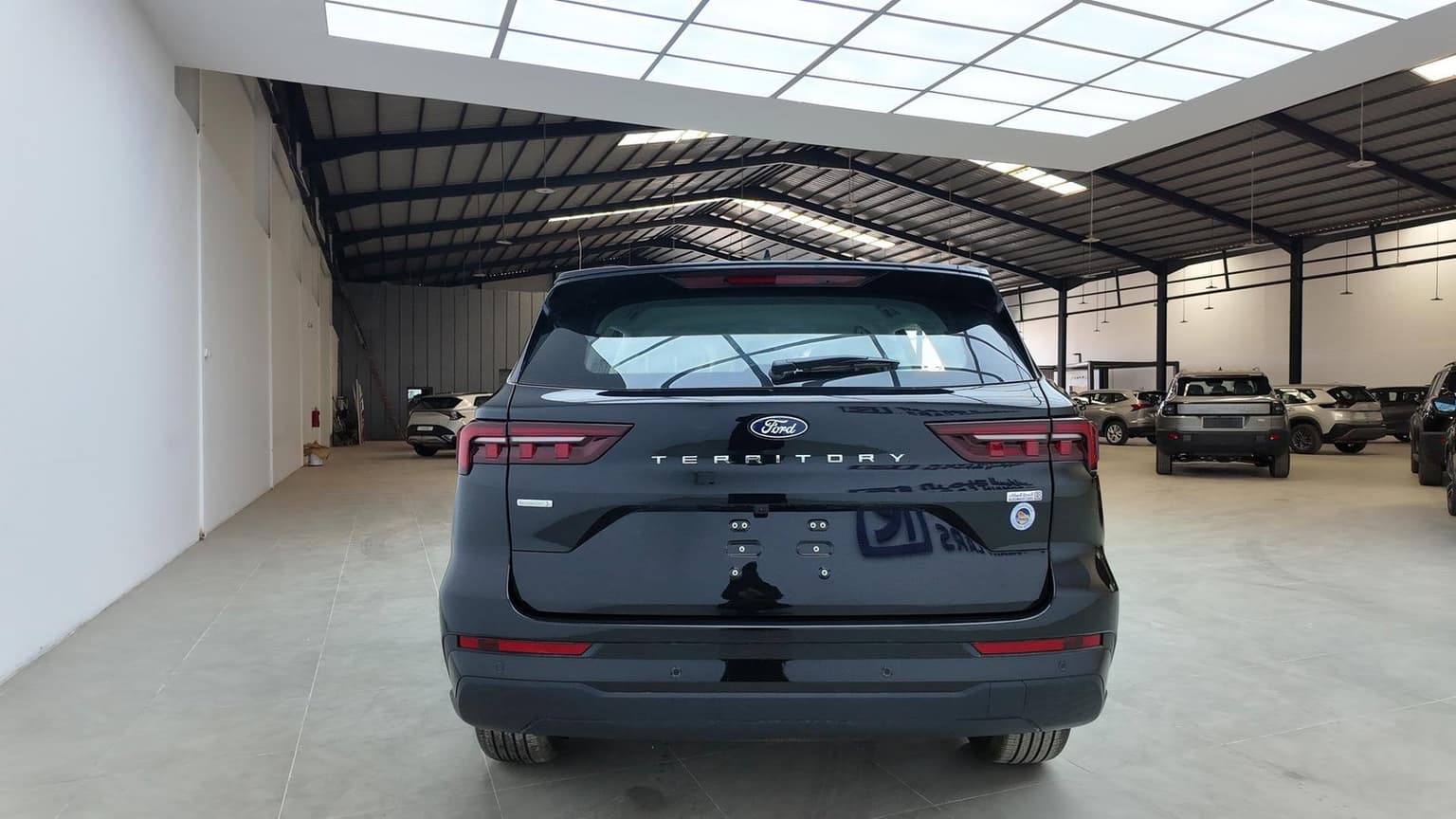 [object Object] فورد فورد تيريتوري أمبيانتي 2026 - صورة مصغرة 5