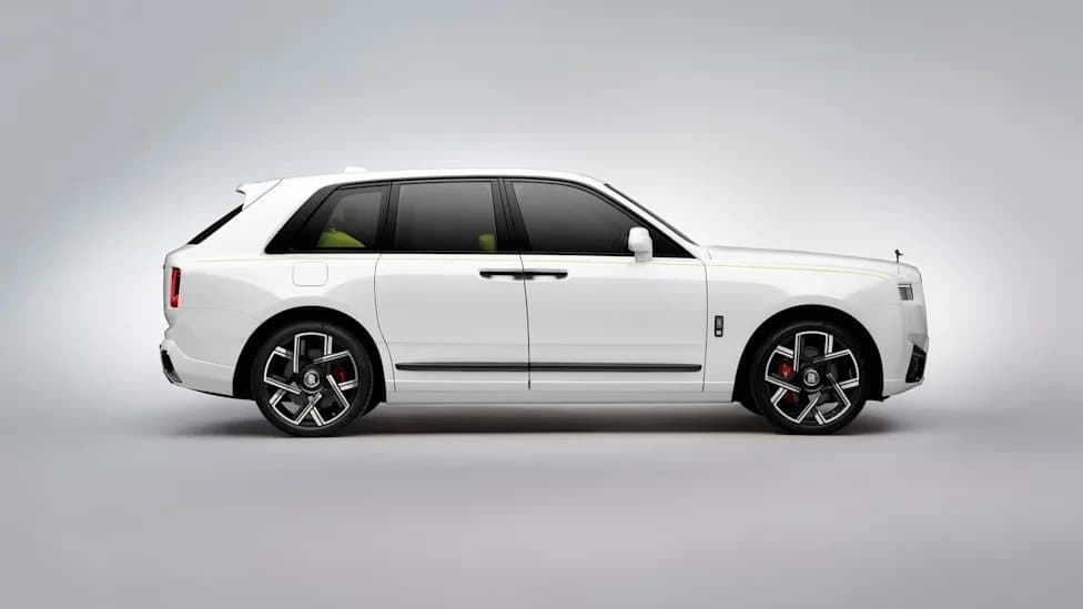 2026  Rolls-Royce Cullinan Black Badge 2025 - Thumbnail 3