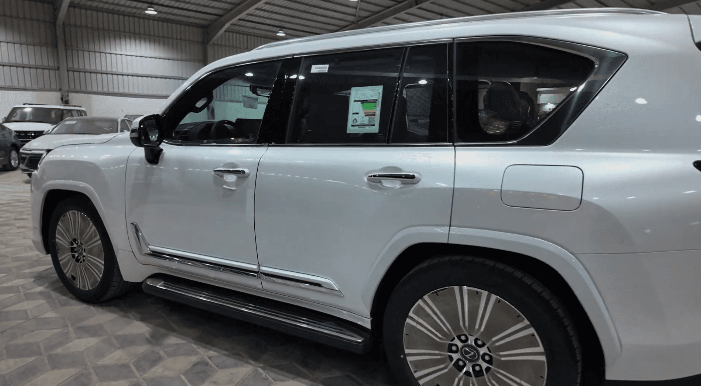 2026 Lexus Lexus LX 600 2026 - Thumbnail 4