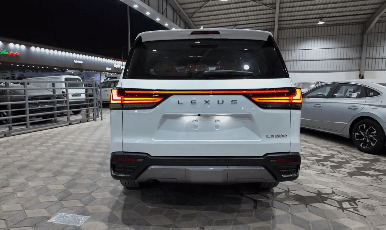 2026 Lexus Lexus LX 600 2026 - Thumbnail 5