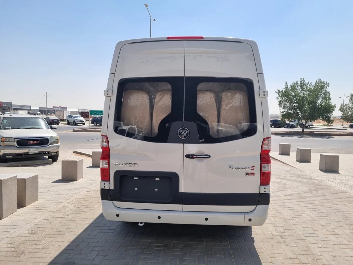 2026 Foton Foton Toano 18 Seater Bus 2026 - Exterior Design - Elegant Exterior Look