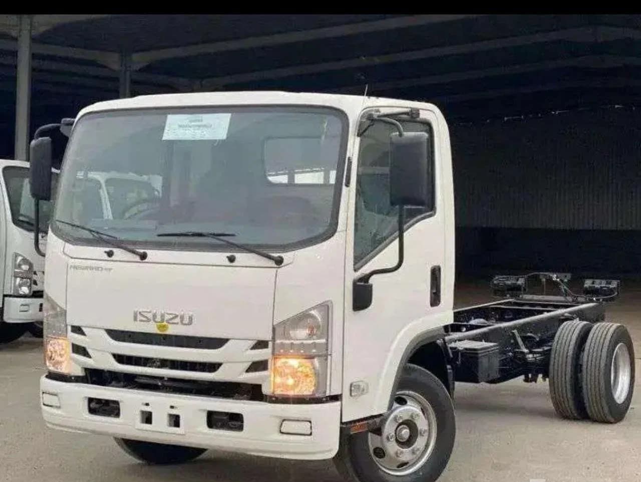 2025 Isuzu Isuzu Daina 4 Ton 2025 - Exterior Design - Elegant Exterior Look