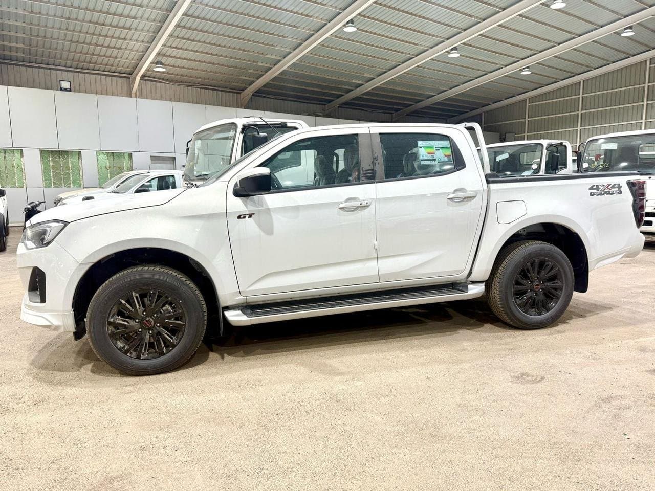 2026 Isuzu Isuzu GT FULL 2026 - Thumbnail 2