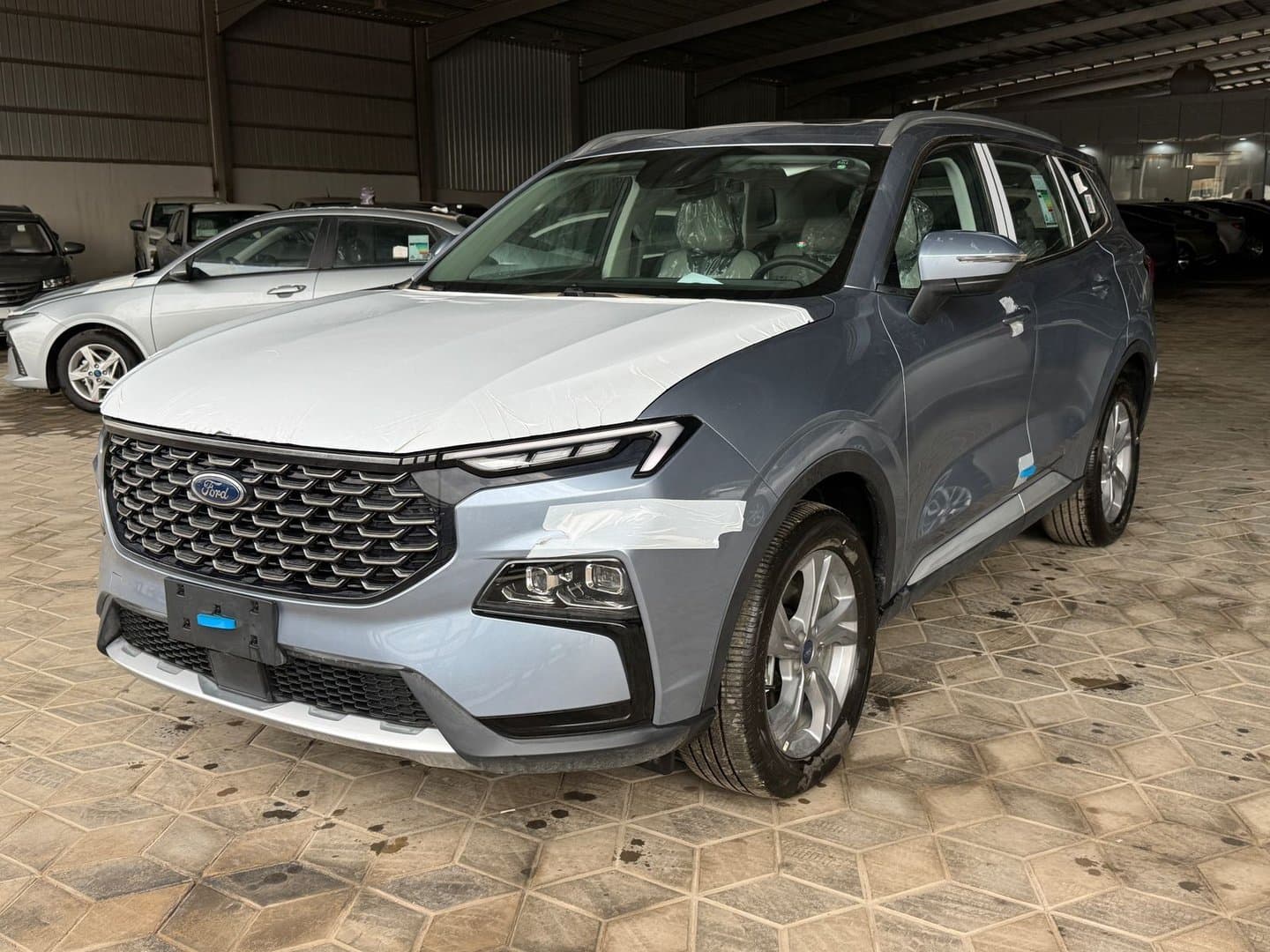 فورد تيريتوري تيتانيوم 2025 - exterior - Image 1