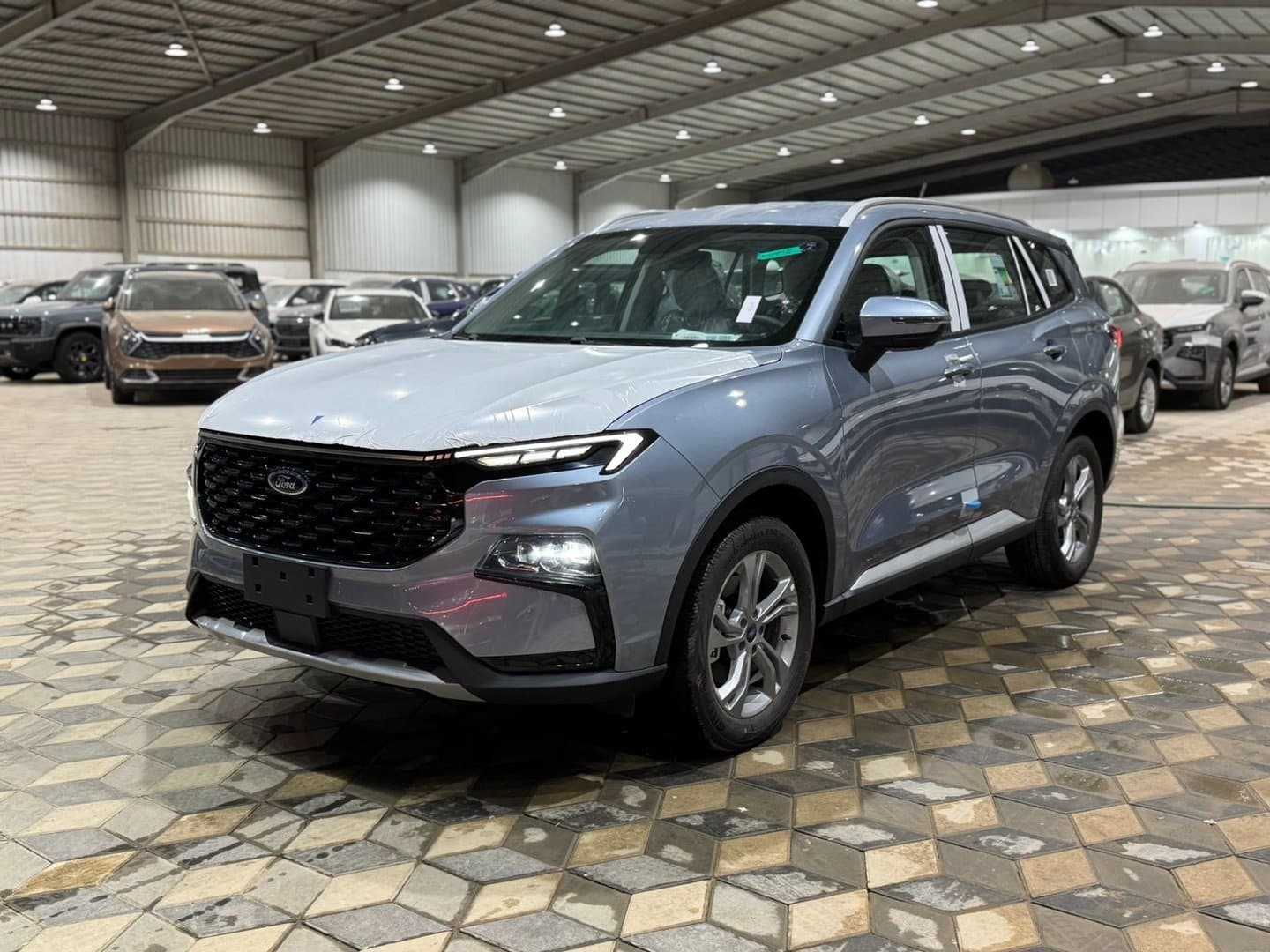 فورد تيريتوري امبيانتي 2025 - exterior - Image 1