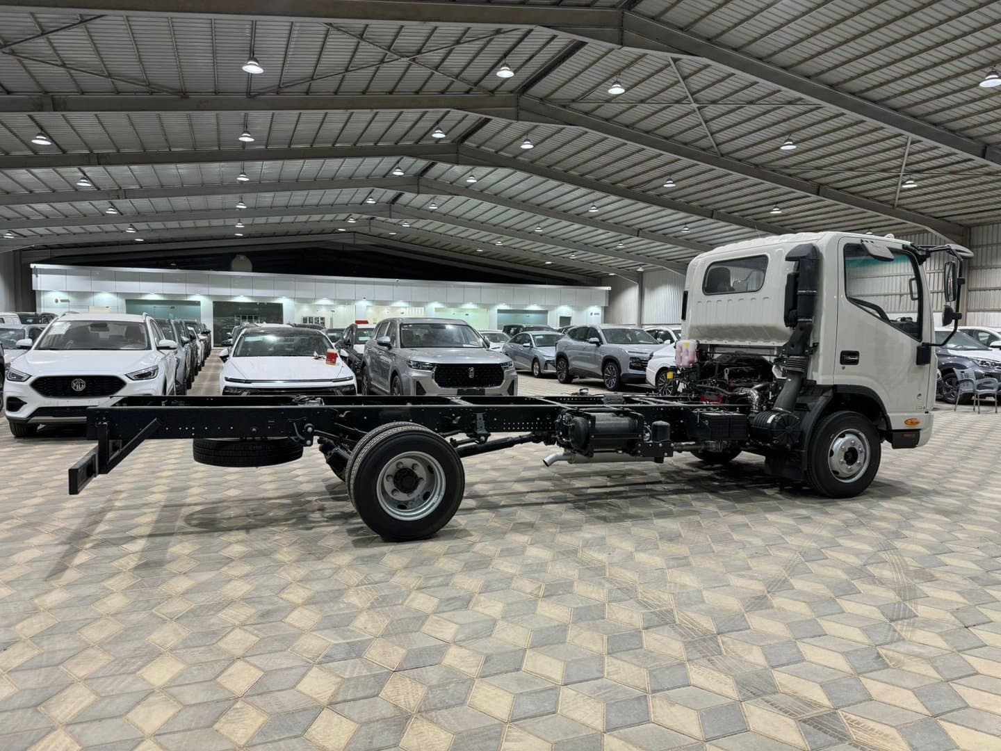 جاك ان 65 2023 - exterior - Image 1