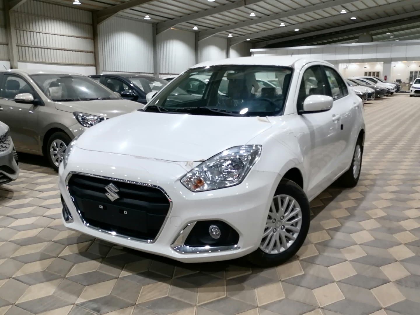 سوزوكي ديزاير جي ال 2025 - exterior - Image 1