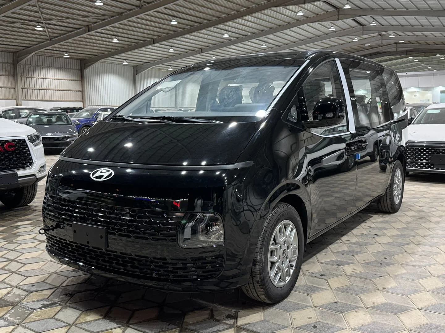 2026 Hyundai Hyundai Staria Diesel 2026 - Exterior Design - Elegant Exterior Look
